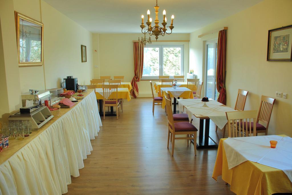 Bellis Hotel Sankt Urban Eksteriør billede